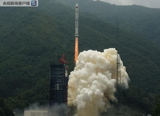 我國成功發(fā)射新技術(shù)試驗(yàn)雙星 用于開展星間鏈路組網(wǎng)