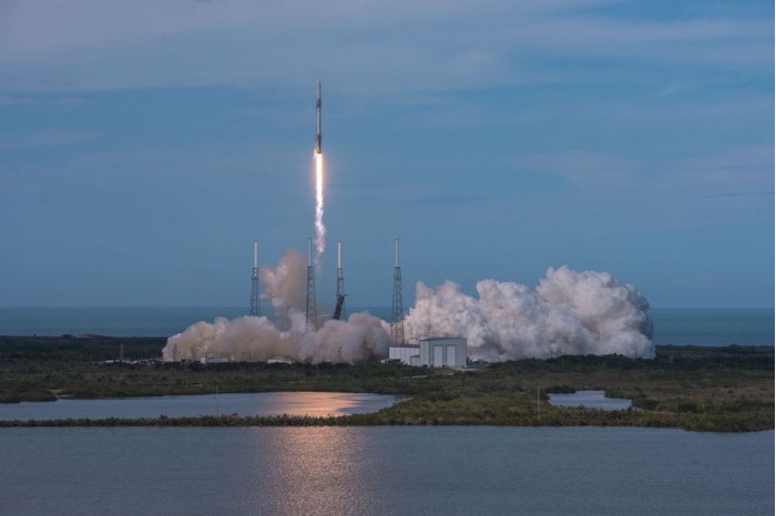 SpaceX今天發(fā)射獵鷹9火箭 為國(guó)際空間站送去AI機(jī)器人
