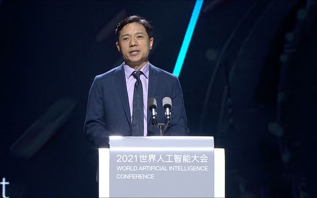 百度CEO李彥宏：人工智能是影響未來40年人類發(fā)展的變革力量