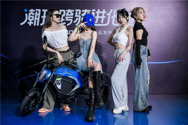 摩獸發(fā)布旗下首款新國標潮玩跨騎電自Pesgo one，官方售價4998元起
